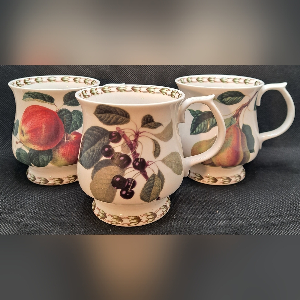 Royal Horticultural Society 3 Cups Mugs Hookers Fruit Queen's Fine Bone China